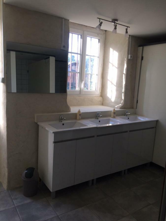 Les Roulottes De L'Airou Hotel Beauchamps  Exterior photo